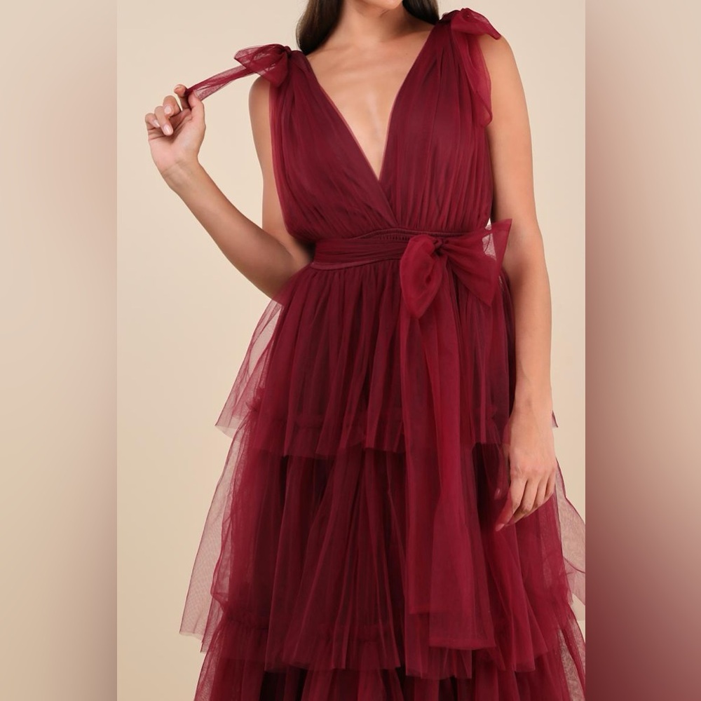 NWOT Lulu’s Flawless Arrival Burgundy Tulle Tiered Maxi Dress M $98 Medium - Picture 4 of 8